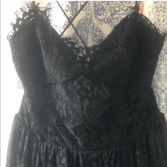 Fame and Partners Black Lace Midi Dress - Picture 3 of 5